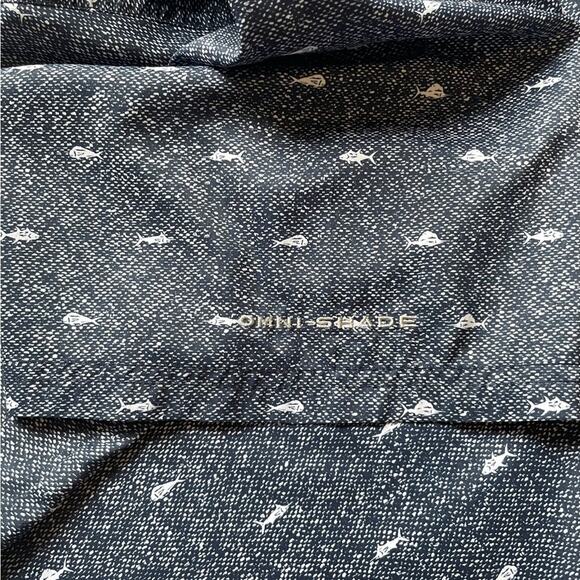 Columbia Men’s Blue Short Sleeve Polo with Subtle White Fish Pattern Size Large - Picture 8 of 8